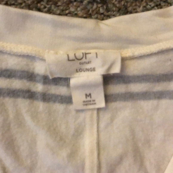 Loft top - Picture 2 of 2